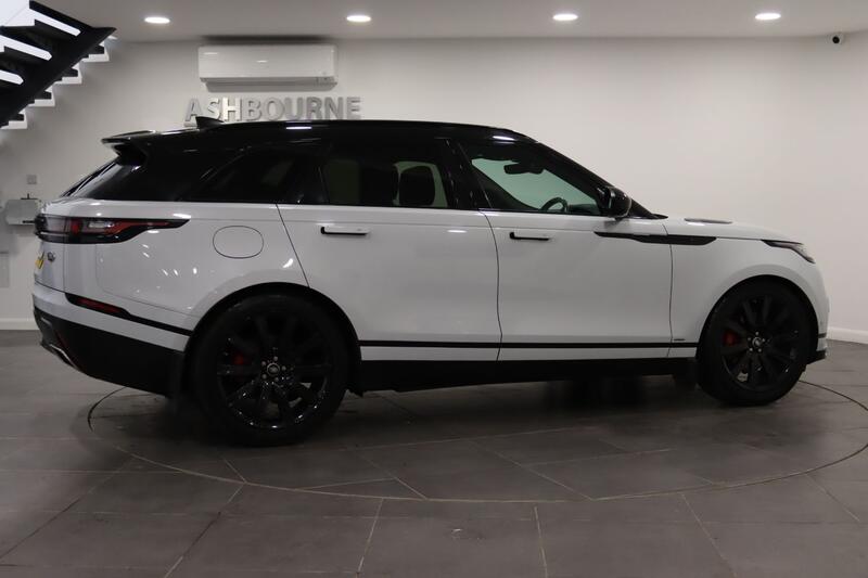 LAND ROVER RANGE ROVER VELAR 3.0 D300 R-Dynamic HSE 2019